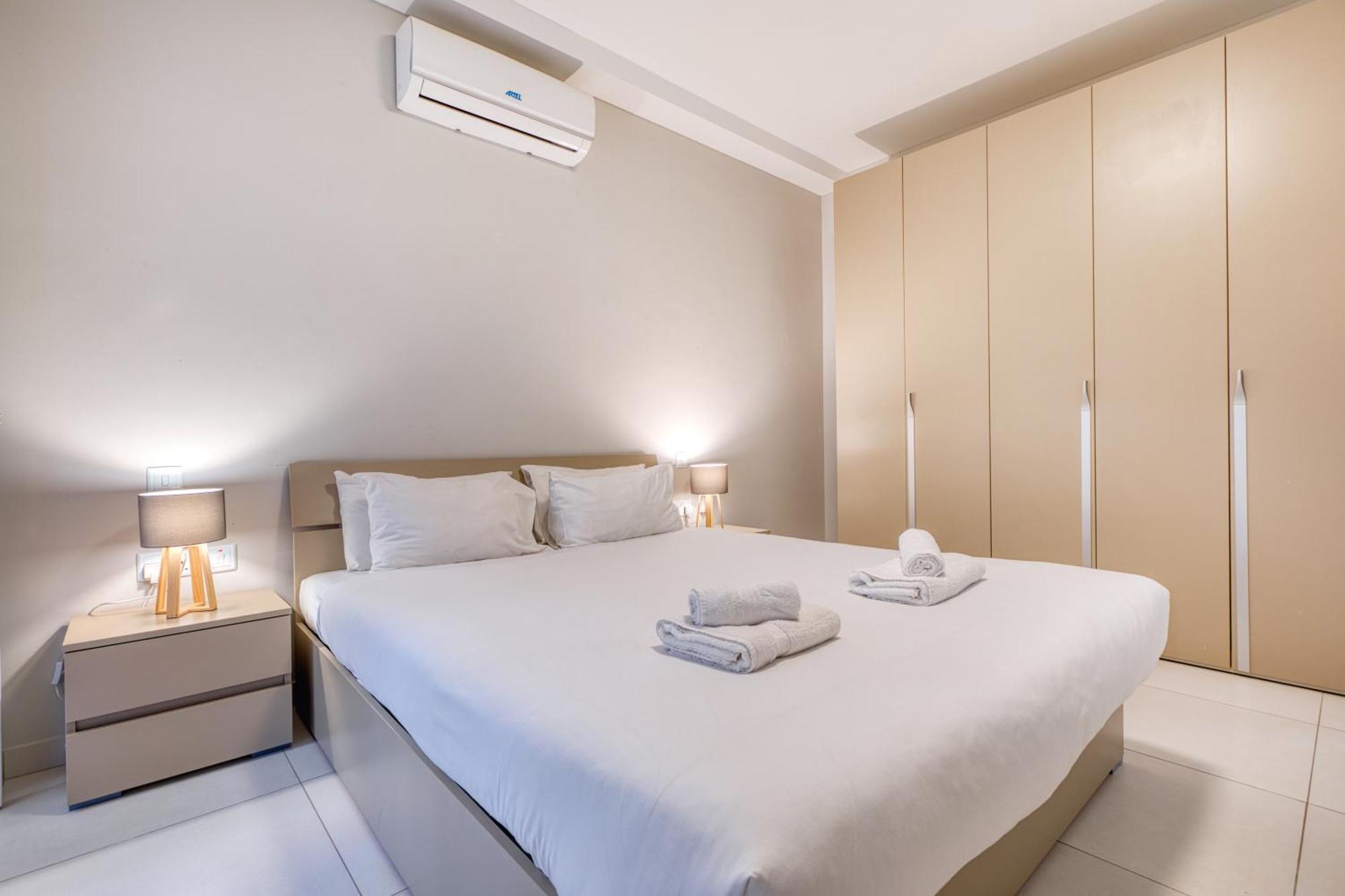 Unique Two Bedroom Apt With Huge Outdoor Area And Close To Entertainment Is-Swieqi Экстерьер фото