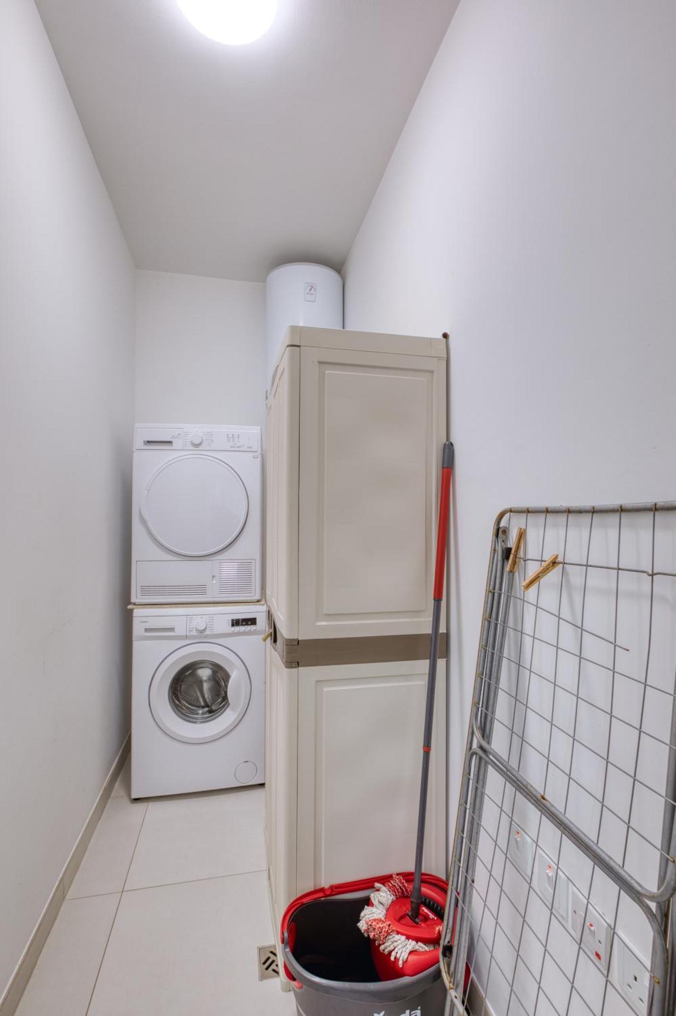 Unique Two Bedroom Apt With Huge Outdoor Area And Close To Entertainment Is-Swieqi Экстерьер фото
